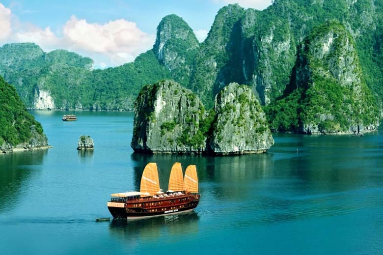 Top 3 vịnh đẹp nhất thế giới bạn không nên bỏ qua