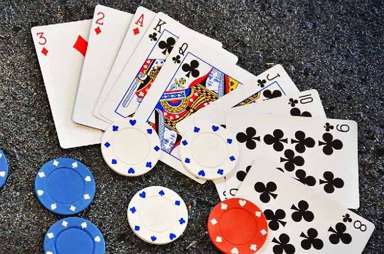 Luật chơi phỏm từ A–Z: Cách chơi, tính điểm và mẹo tránh sai lầm
